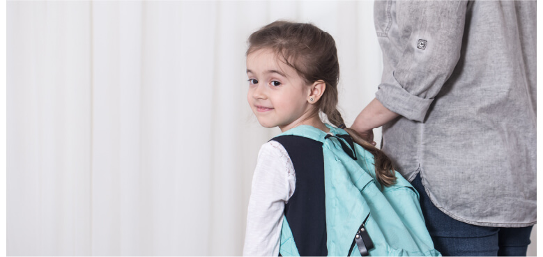 image enfant et sac pour hopital